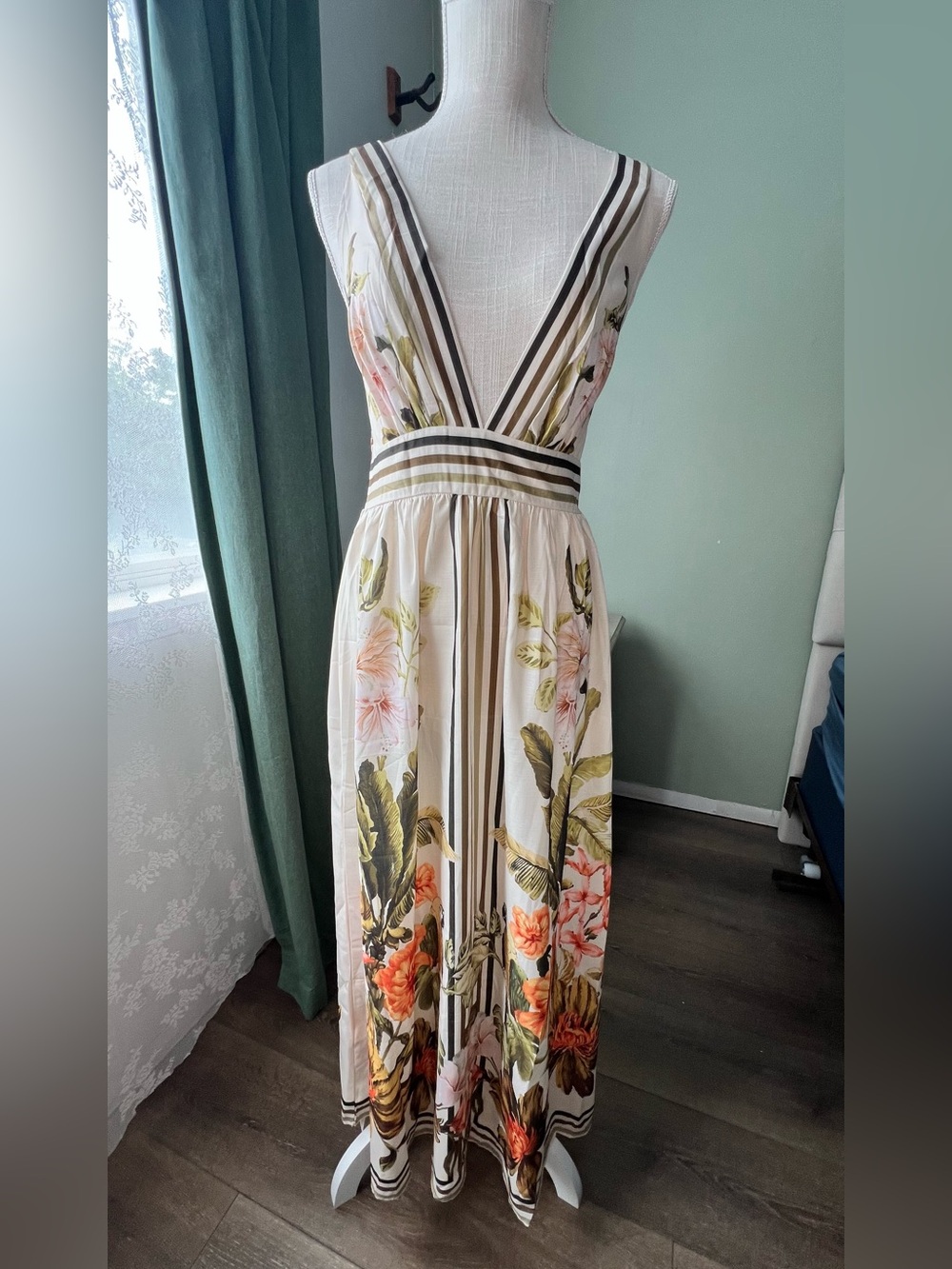 Commense Tropical Floral Print Deep V-Neck Maxi Dress size S - Picture 4 of 9